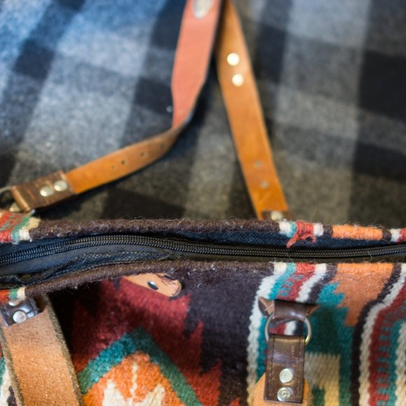 Old Smokeys Boot Shoulder Bag - Picture 6 of 11